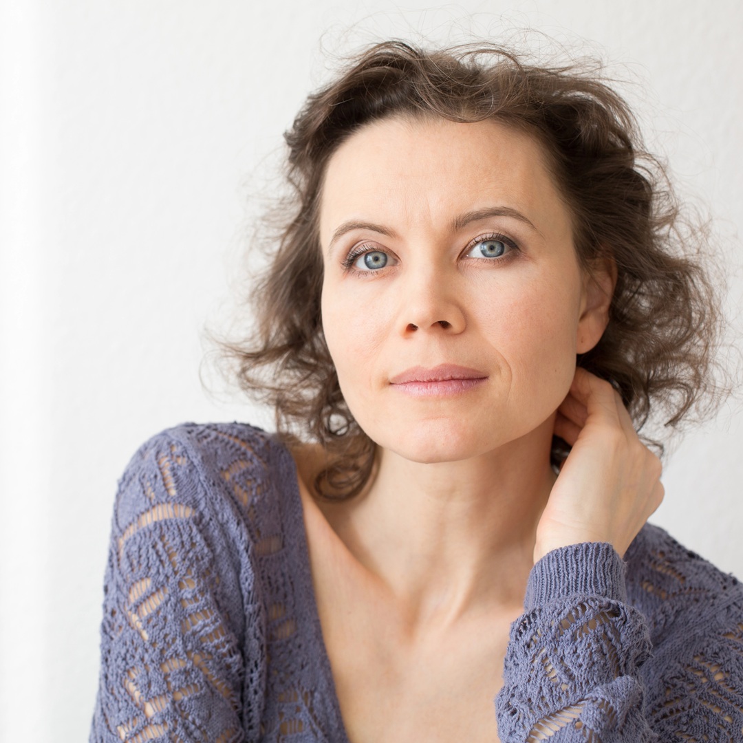 Liposuction vs. Tummy Tuck: Which One Actually Matches Your Goals?